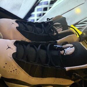 Jordan Women's Sneakers in Black and Pink